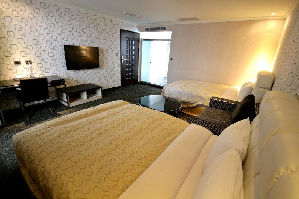 Fairy Tale City Motel Kota Hualien Bagian luar foto